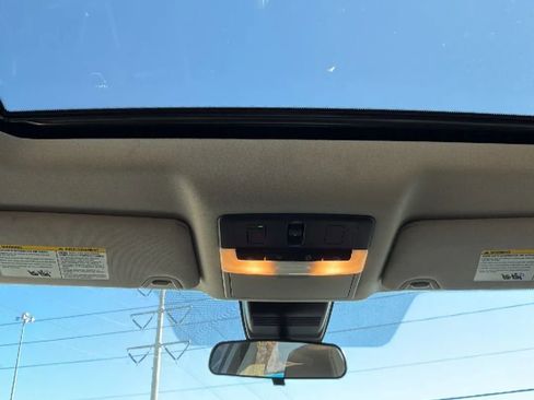 Used 2023 Nissan Altima 2.5 SV w/ SV Premium Package image 11