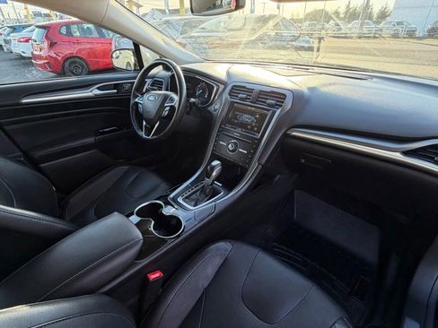 Used 2016 Ford Fusion Titanium image 16