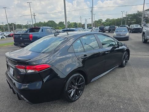 Certified 2023 Toyota Corolla SE w/ SE Premium Package FWD image 5