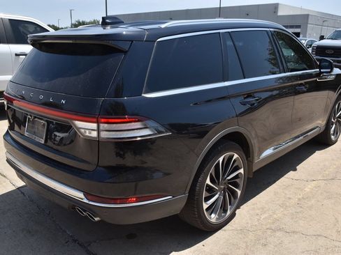 Used 2026 Lincoln Aviator Reserve AWD/4WD image 5
