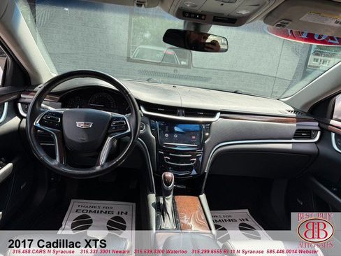 Used 2017 Cadillac XTS Luxury FWD image 9
