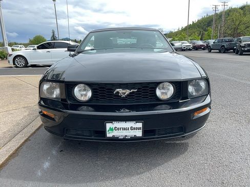Used 2006 Ford Mustang GT Premium image 5