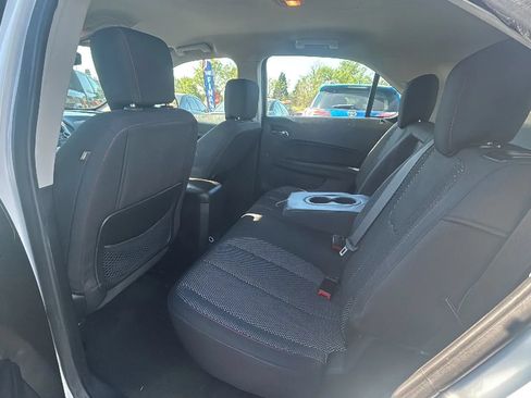 Used 2017 Chevrolet Equinox LS FWD image 5