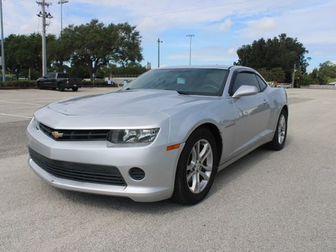 Used 2015 Chevrolet Camaro LS RWD image 2