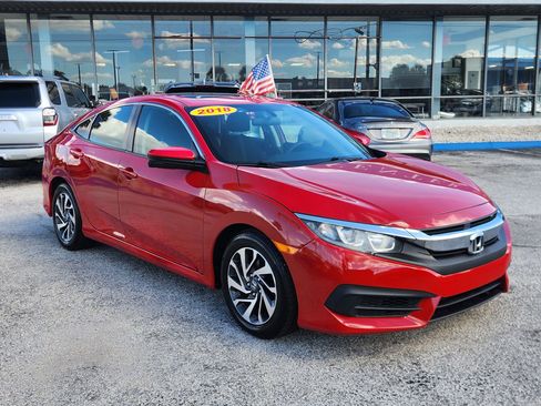 Used 2018 Honda Civic EX image 9