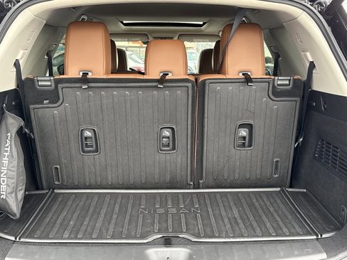 Certified 2024 Nissan Pathfinder Platinum w/ Cargo Package image 12