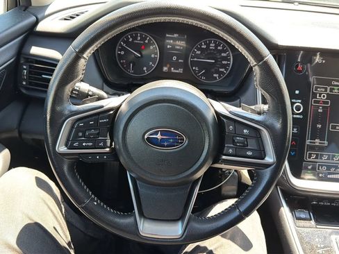 Used 2023 Subaru Outback Premium AWD/4WD image 10