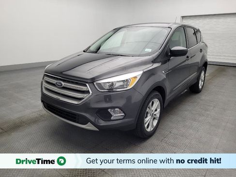 Used 2019 Ford Escape SE image 1