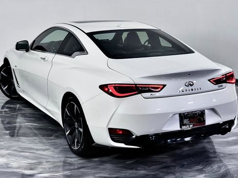 Used 2017 INFINITI Q60 3.0t w/ Premium Plus Package 3.0T AWD/4WD image 12