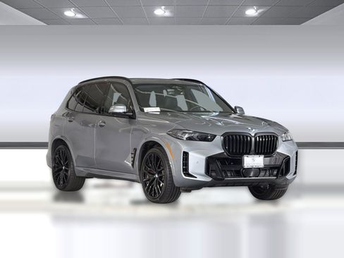 Certified 2025 BMW X5 sDrive40i w/ M Sport Package RWD image 6