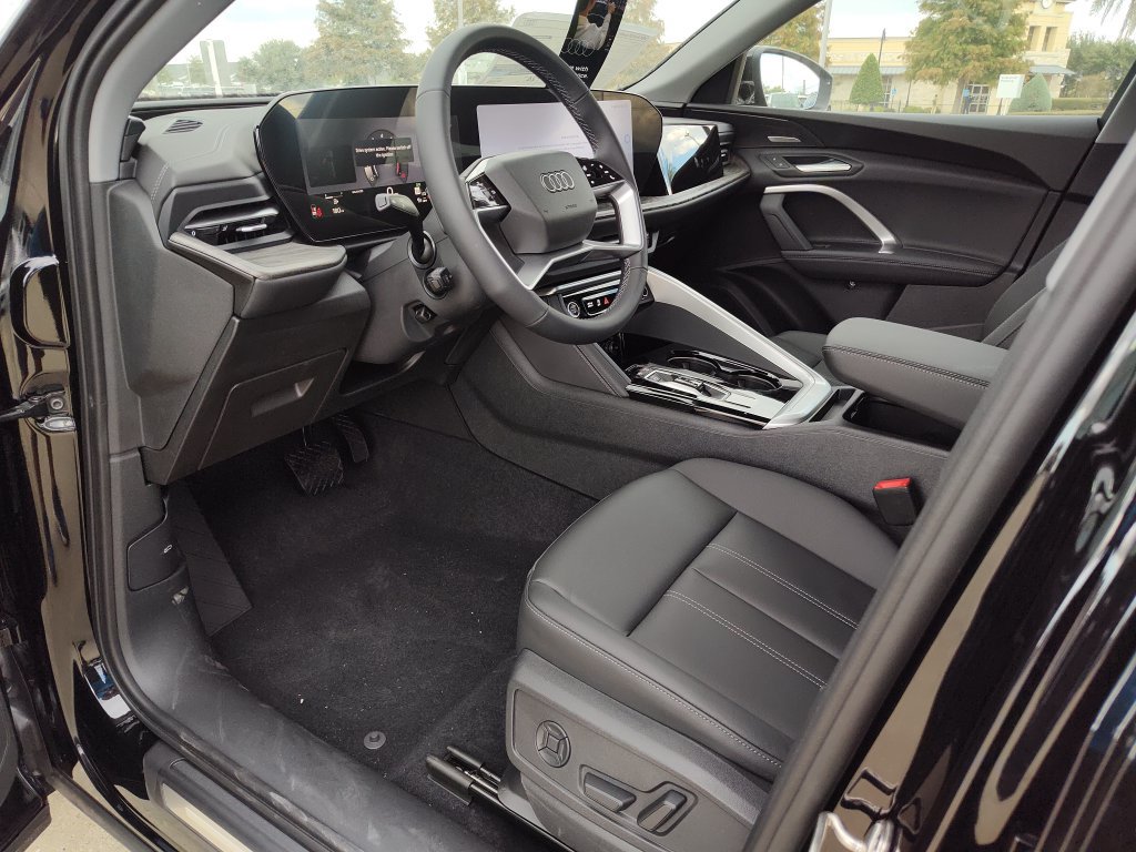 New 2026 Audi Q5 Premium Plus AWD/4WD image 2