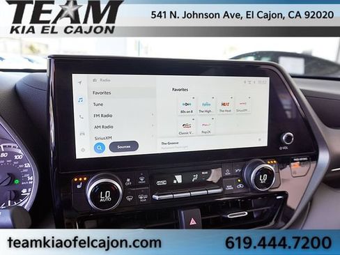 Used 2023 Toyota Highlander XLE FWD image 26
