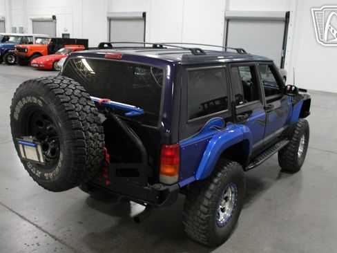 Used 1999 Jeep Cherokee Classic image 10