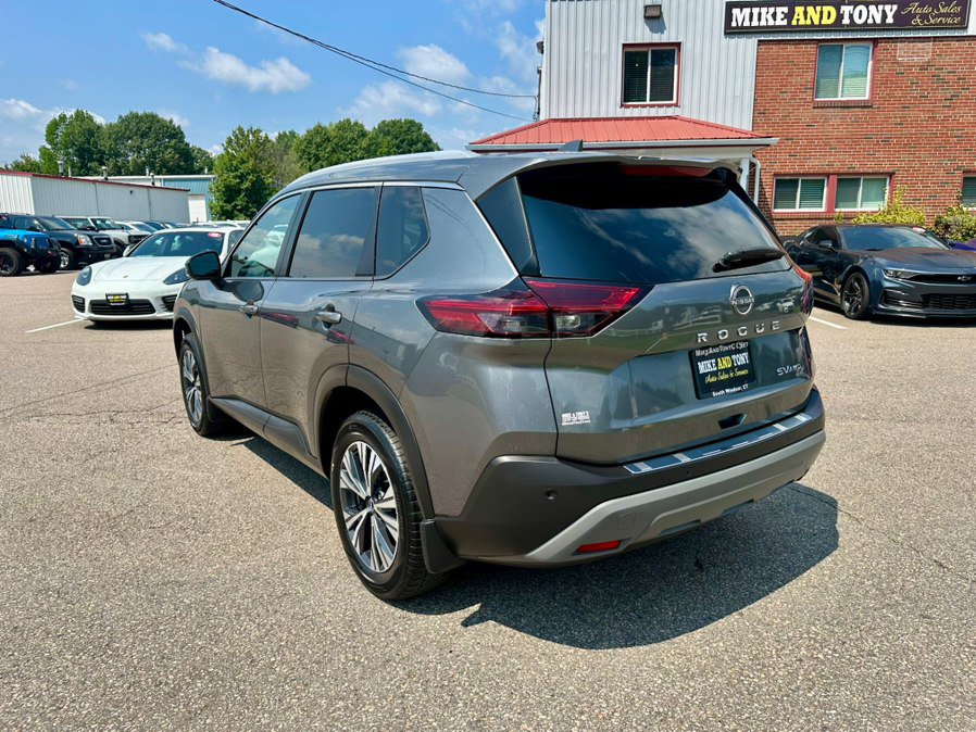 Used 2022 Nissan Rogue SV AWD/4WD image 6