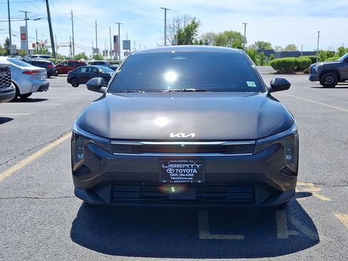 Used 2025 Kia K4 FWD image 2