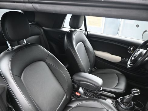 Used 2017 MINI Cooper Convertible image 21