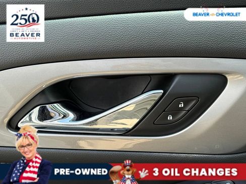 Used 2019 Chevrolet Traverse LT FWD image 32