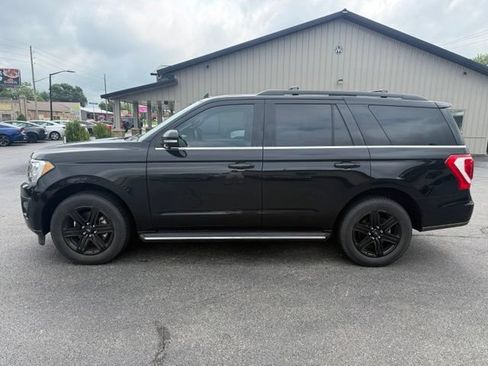 Used 2020 Ford Expedition XLT w/ Equipment Group 202A AWD/4WD image 2