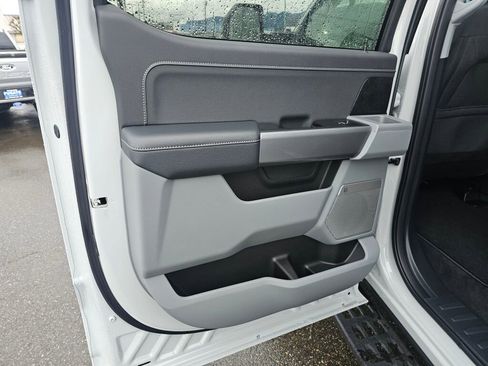 New 2026 Ford F250 XLT w/ XLT Premium Package image 8