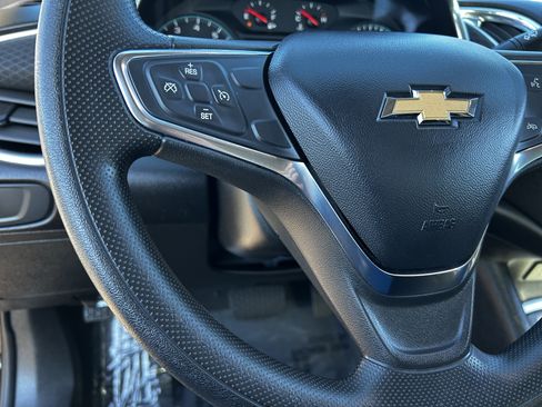 Used 2021 Chevrolet Malibu LT image 23