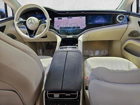 Certified 2023 Mercedes-Benz EQS 580 4MATIC Sedan image 17