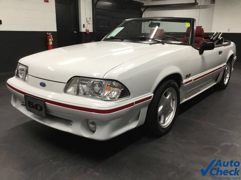 Used 1989 Ford Mustang GT RWD image 5