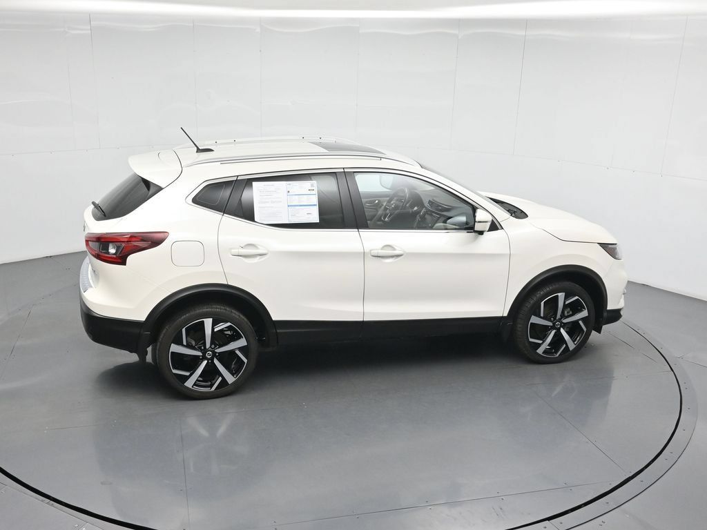 Used 2020 Nissan Rogue Sport SL w/ Premium Package FWD image 42