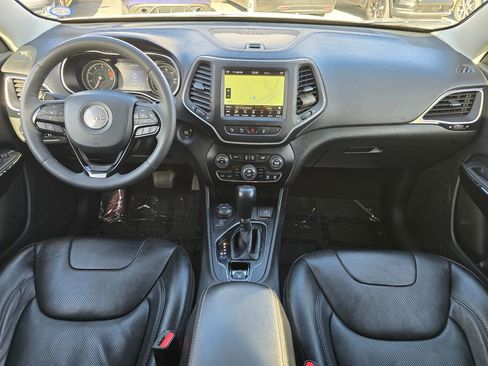 Used 2023 Jeep Cherokee Altitude Lux w/ Lux Elite Package image 5