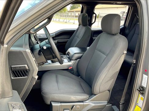 Used 2018 Ford F150 XLT w/ Equipment Group 302A Luxury image 16