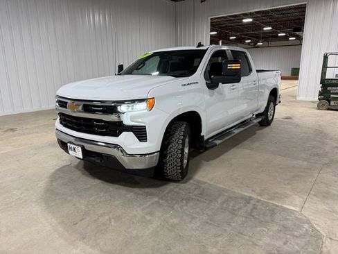 Used 2022 Chevrolet Silverado 1500 LT w/ Protection Package image 3