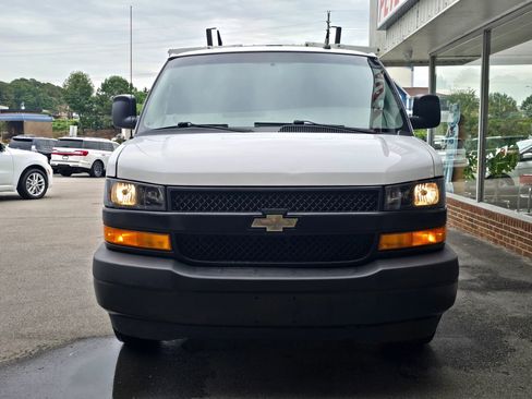 Used 2020 Chevrolet Express 2500 w/ Driver Convenience Package image 4