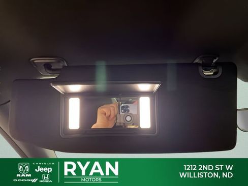 New 2026 Jeep Grand Cherokee Limited AWD/4WD image 36