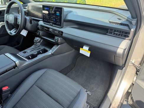 Certified 2026 Toyota RAV4 SE AWD/4WD image 41