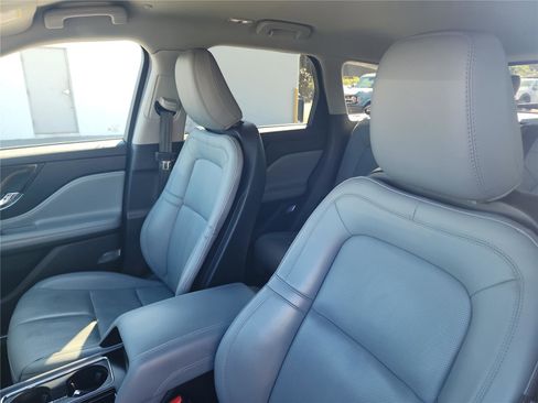 Used 2022 Lincoln Corsair FWD w/ Equipment Group 101A image 18