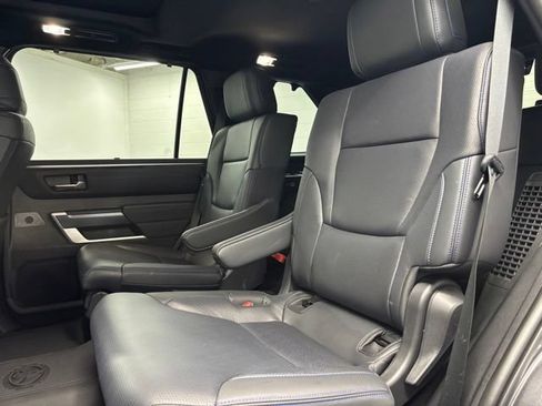 Certified 2025 Toyota Sequoia Platinum AWD/4WD image 9