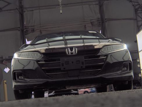 Used 2022 Honda Accord Sport image 4