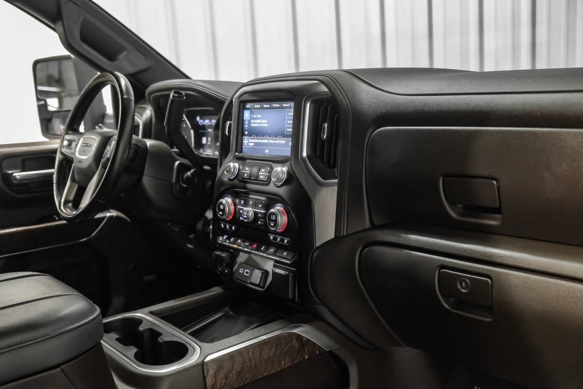 Used 2023 GMC Sierra 3500 Denali AWD/4WD image 13
