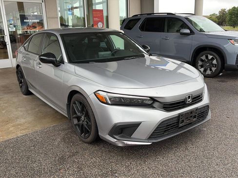 Used 2023 Honda Civic Sport image 15