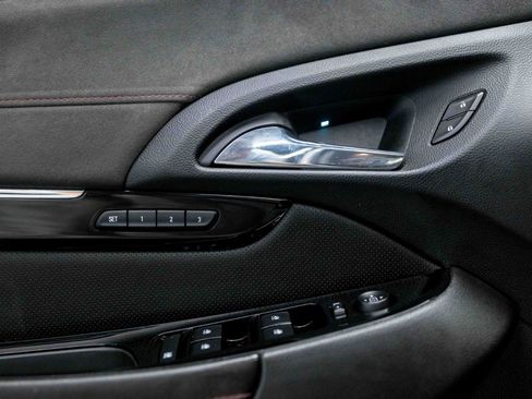 Used 2015 Chevrolet SS RWD image 43