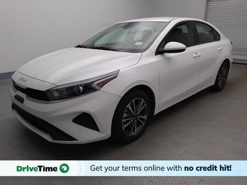 Used 2024 Kia Forte LXS image 1