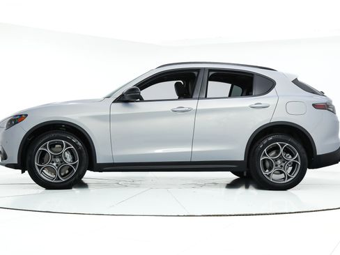 New 2025 Alfa Romeo Stelvio Sprint w/ Convenience Package AWD/4WD image 2