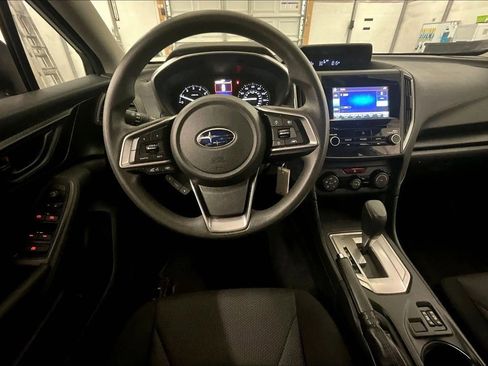 Used 2019 Subaru Impreza 2.0i Premium image 5