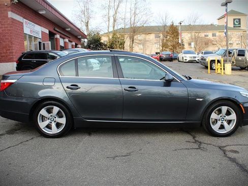 Used 2008 BMW 528xi Sedan image 6