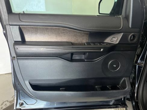 Used 2019 Ford Expedition Limited AWD/4WD image 28