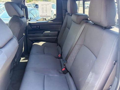 Used 2024 Toyota Tacoma SR5 AWD/4WD image 17