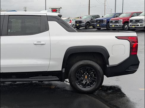 Used 2024 Chevrolet Silverado EV W/T AWD/4WD image 10