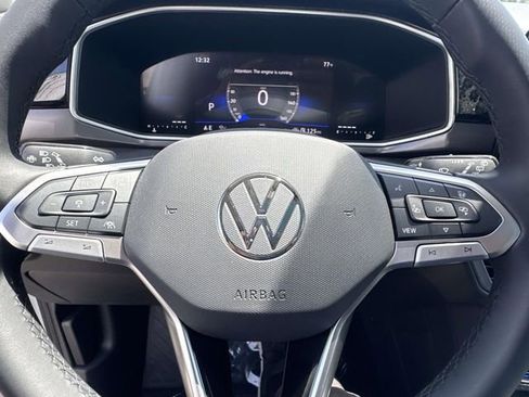New 2026 Volkswagen Taos SE FWD image 16
