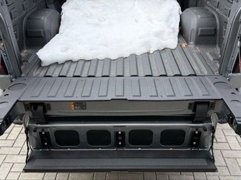 New 2026 GMC Sierra 1500 SLT w/ SLT Premium Plus Package image 10