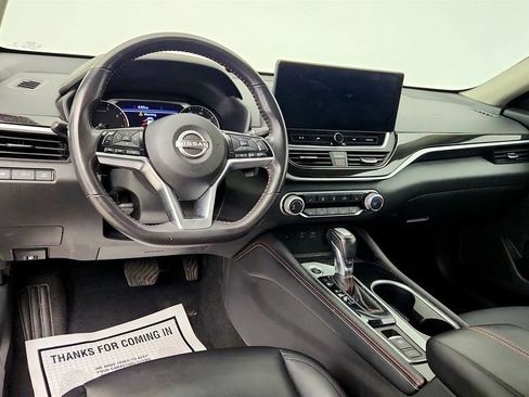 Used 2023 Nissan Altima 2.5 SR w/ SR Premium Package AWD/4WD image 12