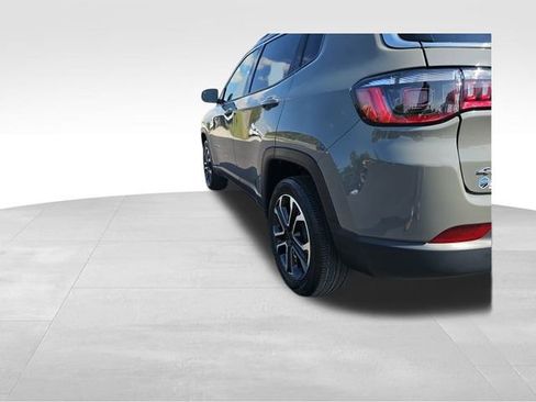 Used 2022 Jeep Compass Limited w/ Sun and Sound Group image 12